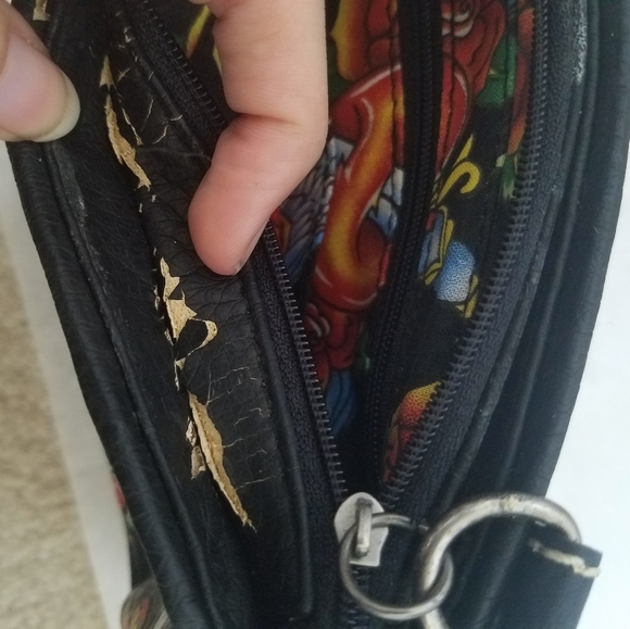 ☠HP☠ Marc Ecko Wristlet in Box - Picture 10 of 16